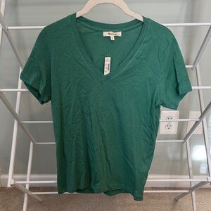 Madewell Women’s Emerald V-Neck Tee